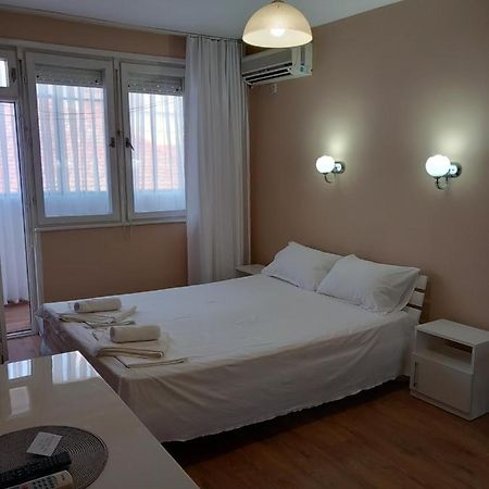 Sea Central Apartment ブルガス エクステリア 写真